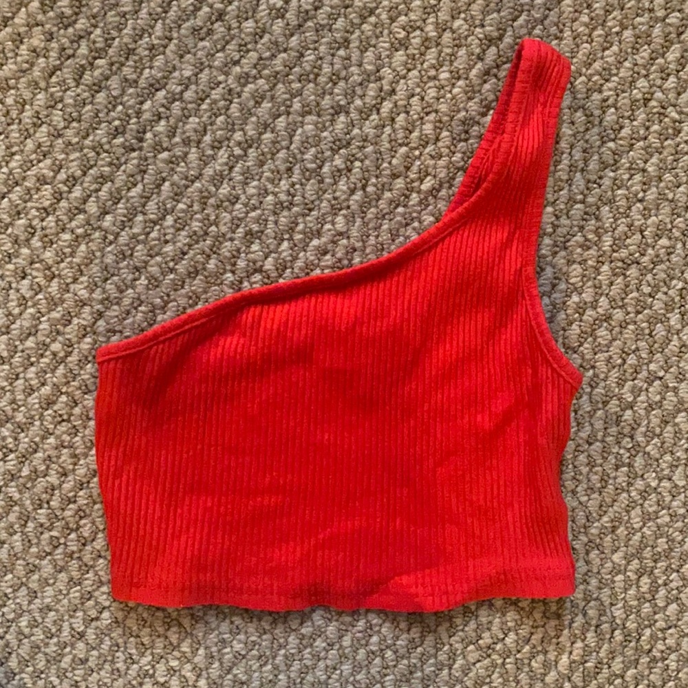 Polly red cropped tank size 4